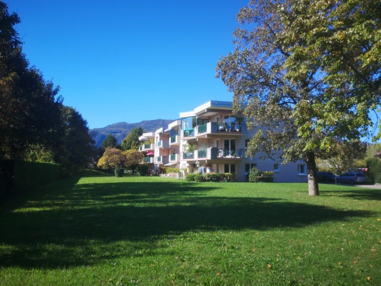 Vue de la résidence depuis le parc
